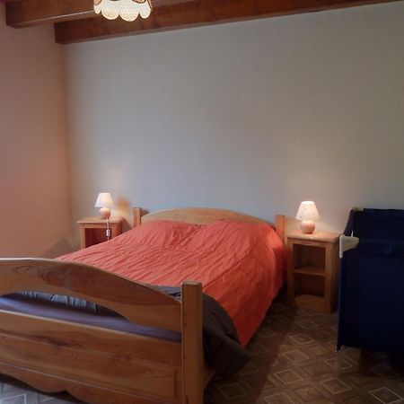 Elegant Chalet In Gerb Pal In Cosy Environment Gerbepal ภายนอก รูปภาพ