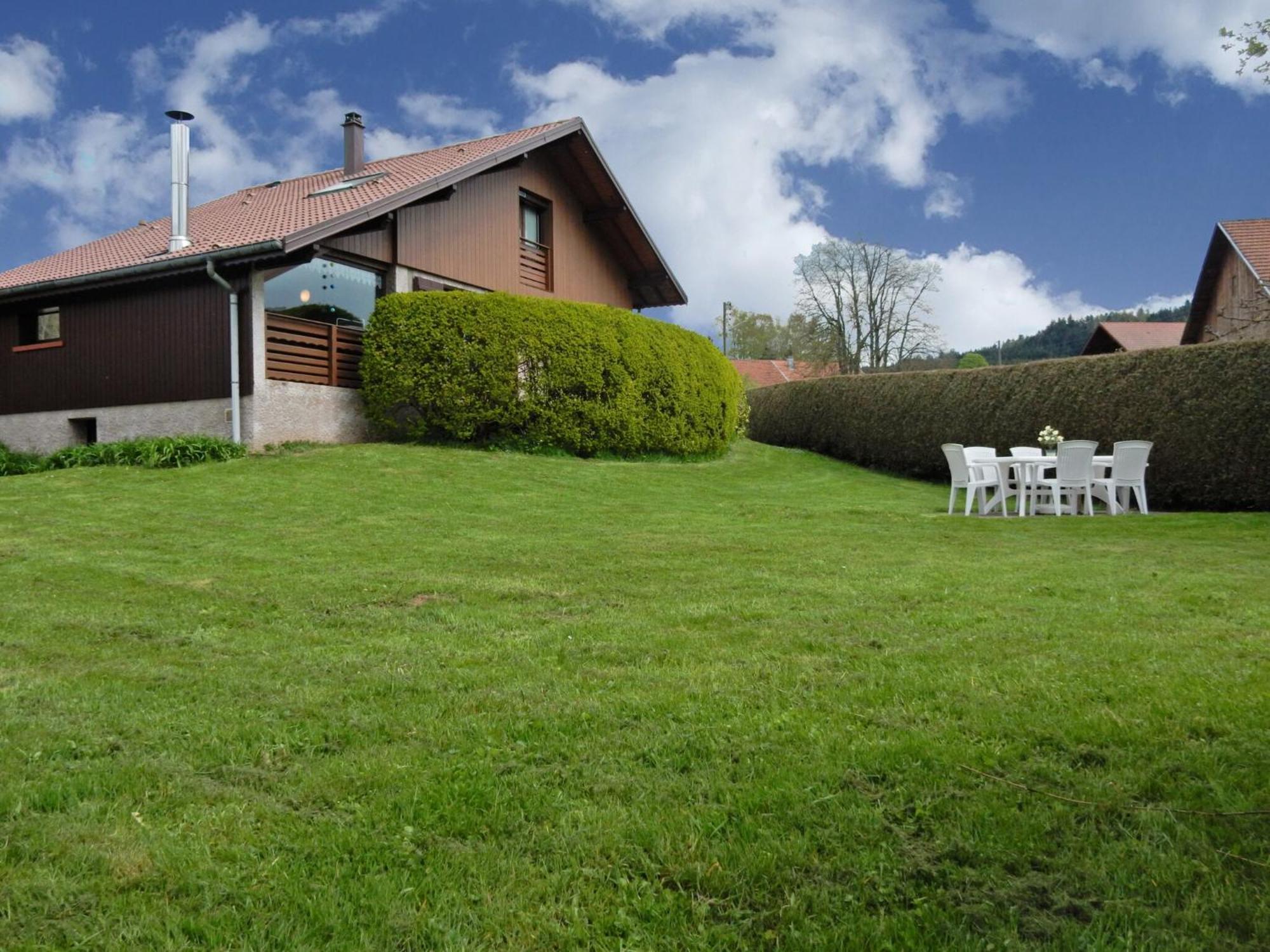 Elegant Chalet In Gerb Pal In Cosy Environment Gerbepal ภายนอก รูปภาพ